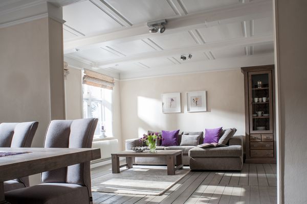 Haubarg Tetenshof Whg. 1 Frankreich  Welt Eiderstedt Umland - Wohnzimmer