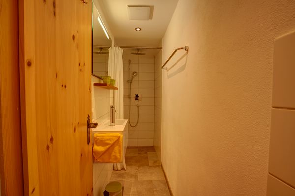 Chesa Munteratsch 2-Zimmerwohnung 408 Typ F Silvaplana - Guest WC