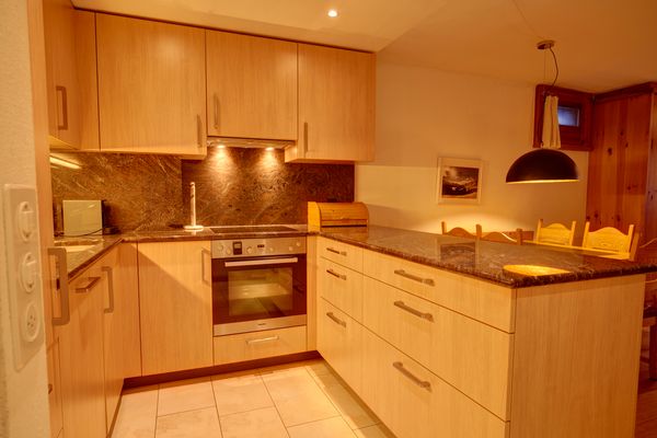 Chesa Munteratsch 2-Zimmerwohnung 408 Typ F Silvaplana - Kitchen