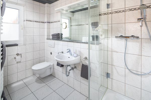  Strandhafer am Kurpark Norderney - Badezimmer