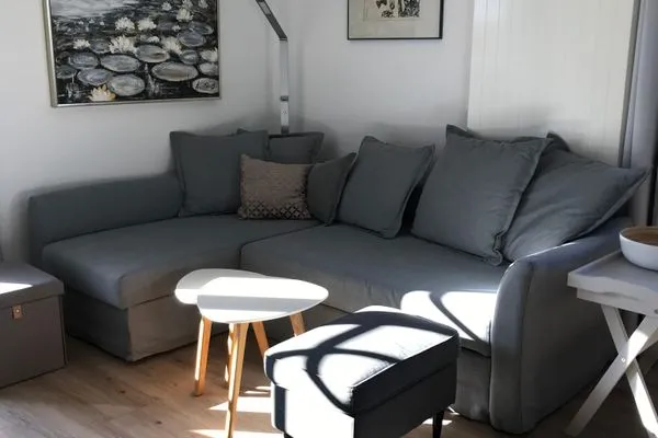 Wohnzimmer der Ferienwohnung Reethuk in Norddorf auf Amrum Haus Pesel Ferienwohnung *Reethuk*