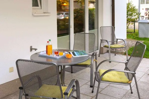 Terrasse Appartementhaus Waldstraße - Baabe Ferienwohnung Sonnenschein