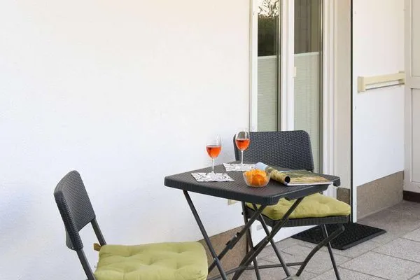 Terrasse Appartementhaus Waldstraße - Baabe Ferienwohnung Sonnenschein