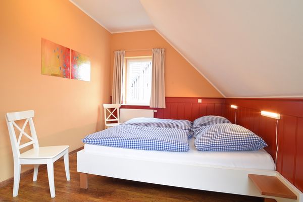 Haus an der Weide Haus an der Weide links Schmallenberg - Schlafzimmer 1 DG Haus an der Weide links