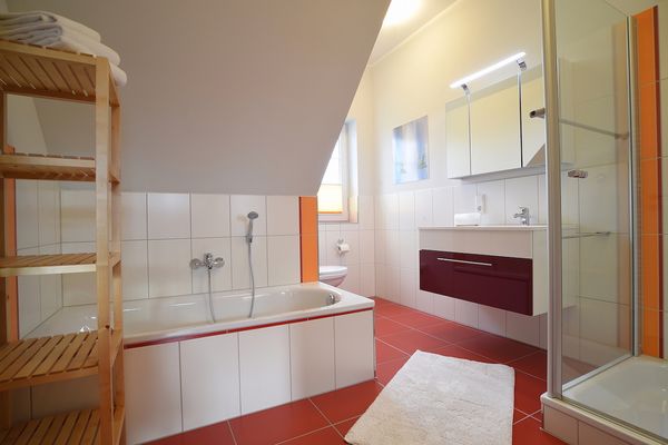 Haus an der Weide Haus an der Weide rechts Schmallenberg - Badezimmer Haus an der Weide rechts