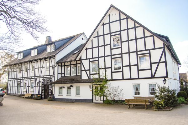 Altes Bauernhaus Dachstube links Schmallenberg - Außenansicht Altes Bauernhaus