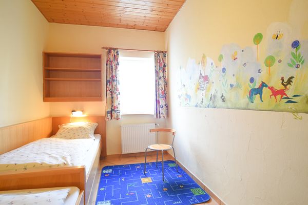 Haus am Spielplatz Schaf Schmallenberg - Schlafzimmer Wohnung Schaf