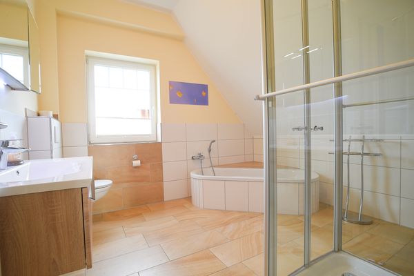 Haus am Berg Haus am Berg 4er Schmallenberg - Badezimmer