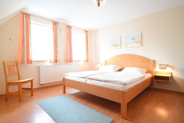 Doppelhaus Dreifachhexe Schmallenberg - Schlafzimmer 1 Dreifachhexe