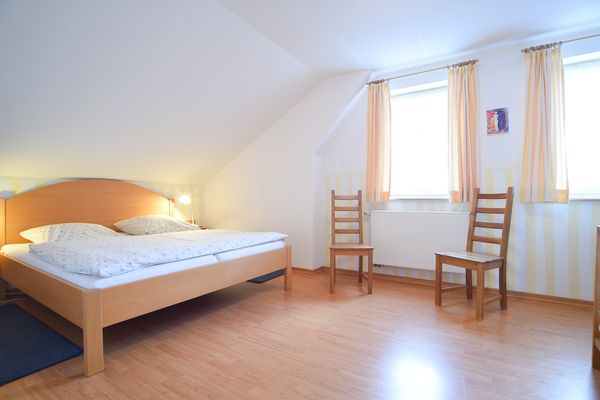 Doppelhaus Doppelhexe Schmallenberg - Schlafzimmer 1 Doppelhexe