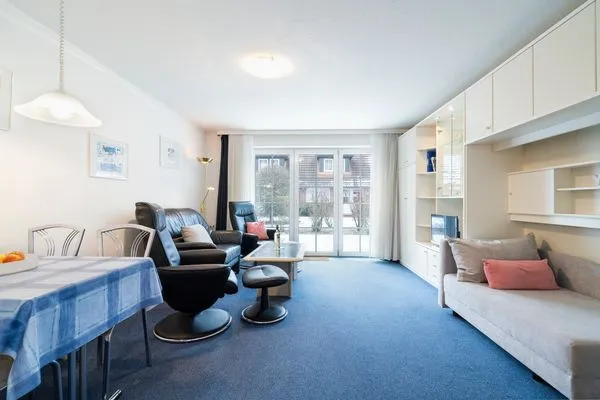 Wohnzimmer, Fernseher, Couch, Sofa, Esstisch, Sitzecke Gorch-Fock-Park Ferienwohnung "App. 3"