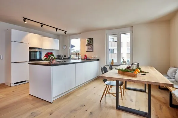 Kitchen  Wax-N-Stein