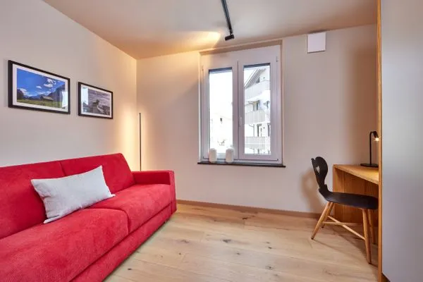 Bedroom  Wax-N-Stein