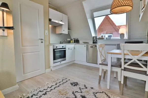   Langeooger Viermaster - Gelbes Segel