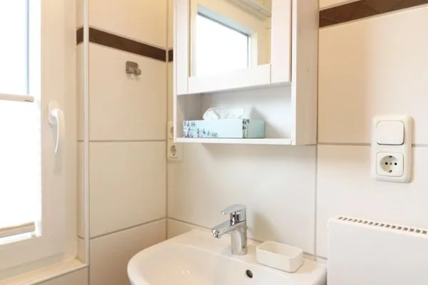   Langeooger Viermaster - Gelbes Segel