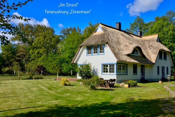  Straminke 4b Wohnung Dünentraum Zingst - Fassade / Eingang