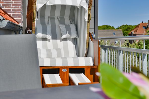 An oolt Lüchttoorn Wangerooge - Balkon