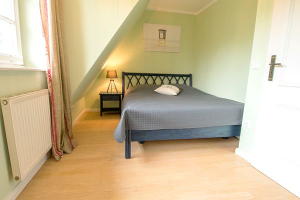 Achtern Diek Haus 1a Zingst - Schlafzimmer