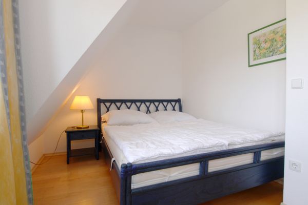 Achtern Diek Haus 1a Zingst - Schlafzimmer