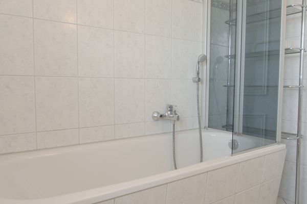 Achtern Diek Haus 1a Zingst - Badezimmer