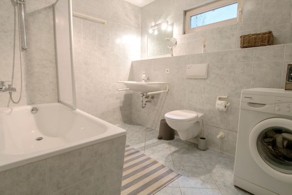 Achtern Diek Haus 2c Zingst - Badezimmer