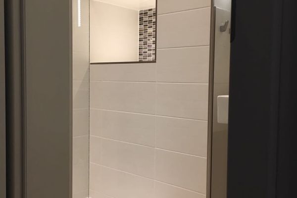 Achtern Diek Haus 6 Wohnung 2 Zingst - Badezimmer