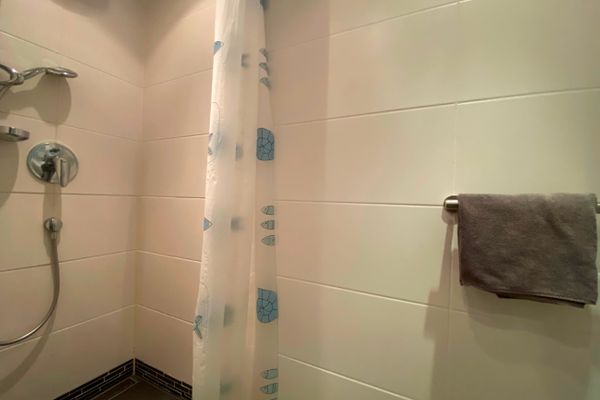 Achtern Diek Haus 6 Wohnung 6 Zingst - Badezimmer