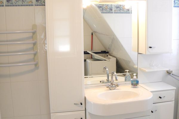 Achtern Diek Haus 10 Wohnung 5 Zingst - Badezimmer