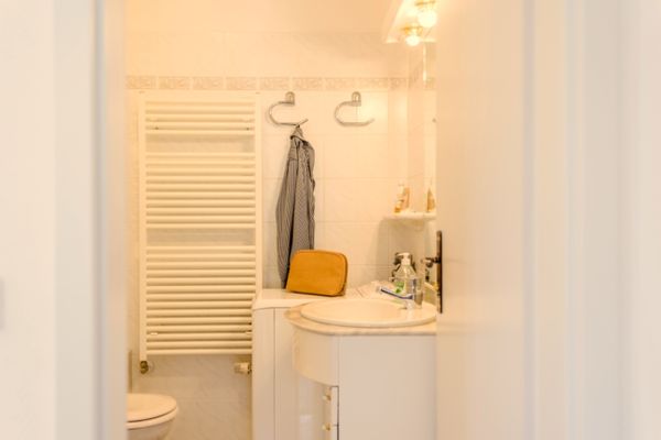 Achtern Diek Haus 12a Wohnung 3 Zingst - Badezimmer