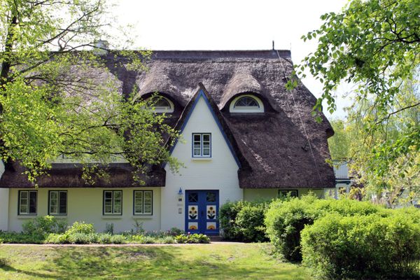 Achtern Diek Haus 12a Wohnung 4 Zingst - Fassade / Eingang