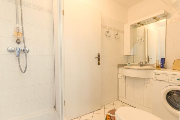 Achtern Diek Haus 12a Wohnung 7  - Badezimmer