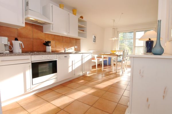 Achtern Diek Haus 12b Wohnung 2 Zingst - Küche / Küchenzeile