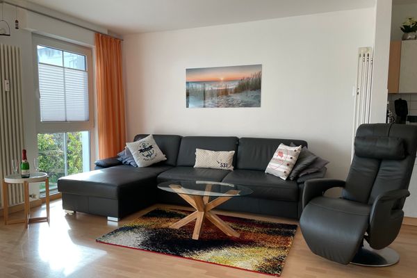 mit ausziehbarer Schlafcouch