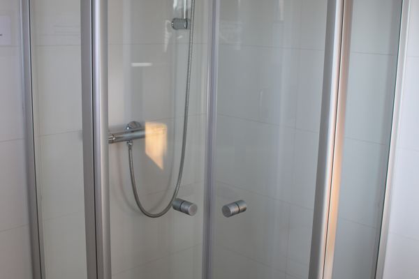  Weißes Dünenhaus mit Meerblick Dorf - Badezimmer