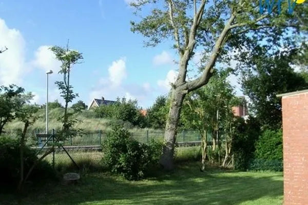 Gartenblick Haus Aschenputtel Ferienhaus Aschenputtel Borkum