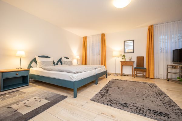 Achtern Diek Haus 2b Zingst - Schlafzimmer