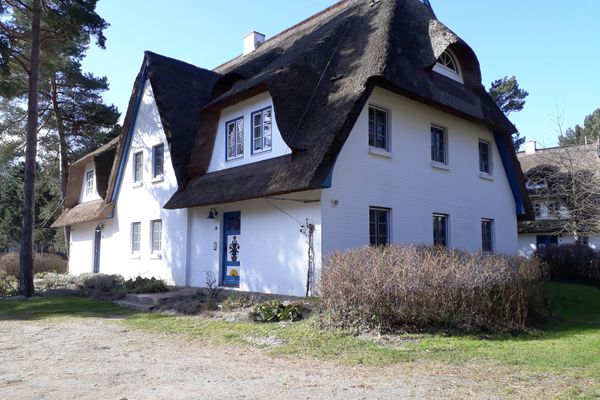 Achtern Diek Haus 6 Wohnung 4 Zingst - Fassade / Eingang