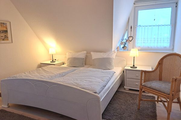  Bahnhofstrasse 5 Wohnung Zingst Zingst - Schlafzimmer