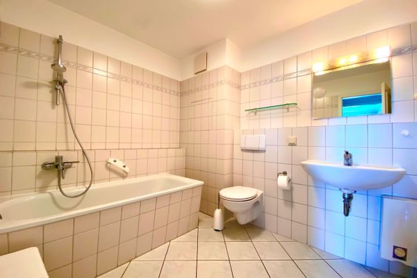 Boddenblick Wohnung 16 Zingst - Badezimmer