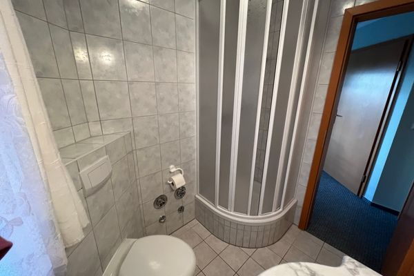  Buhne IV (OG)  - Badezimmer