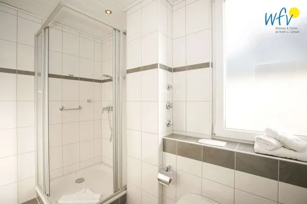 Badezimmer Villa van Harten Ferienwohnung Stüürmann