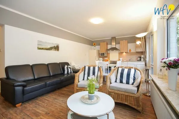 Wohnzimmer Villa van Harten Ferienwohnung "Dollart-Prinzessin"