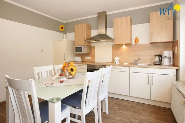 Küche / Küchenzeile Villa van Harten Ferienwohnung "Dollart-Prinzessin"