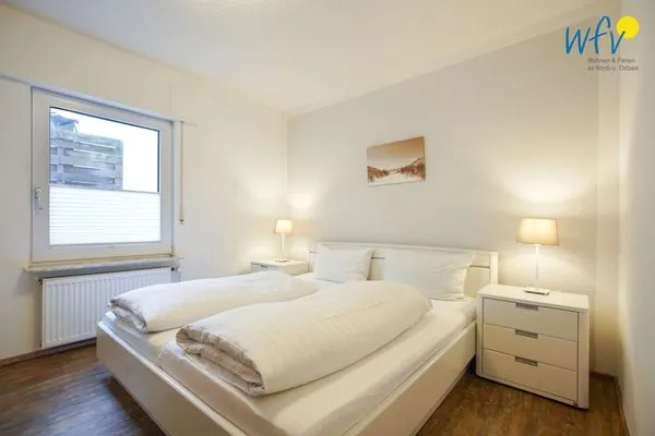 Schlafzimmer Villa van Harten Ferienwohnung "Dollart-Prinzessin"