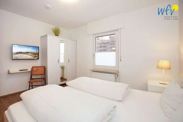 Schlafzimmer Villa van Harten Ferienwohnung "Dollart-Prinzessin"