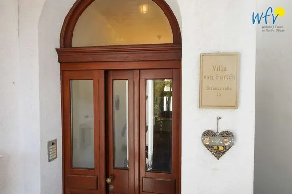 Hauptansicht Villa van Harten Ferienwohnung Stüürmann