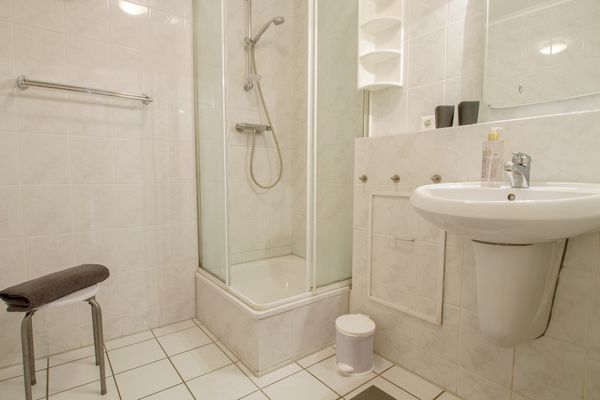  Birkenstraße 11a Wohnung 3 Zingst - Badezimmer