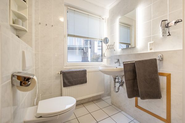  Birkenstraße 11a Wohnung 8 Zingst - Badezimmer