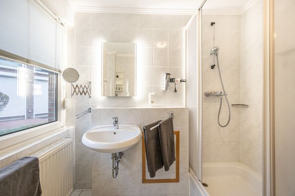  Birkenstraße 11a Wohnung 8 Zingst - Badezimmer