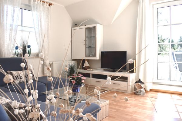  Fritz-Reuter-Straße 4 Wohnung de Strandläufer Zingst - Wohnzimmer